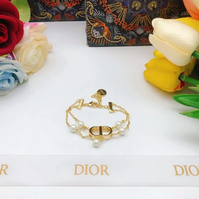 christian dior bracelets pour femme s_12536544